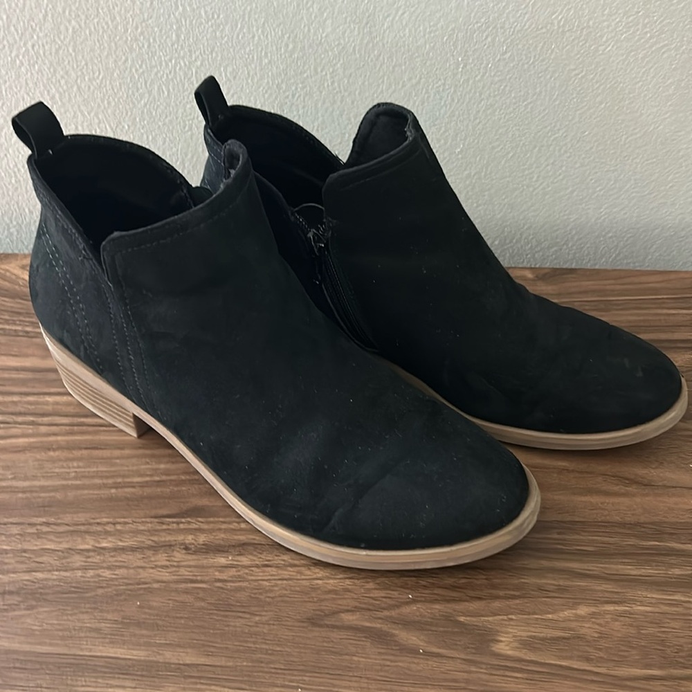 Time and Tru Black Suede Boots